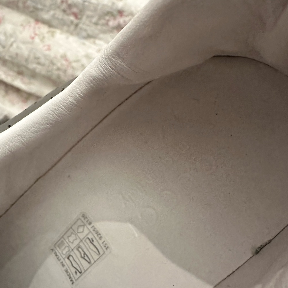 Gucci chunky leather Gg supreme canvas low top tennis shoes - Picture 16 of 16